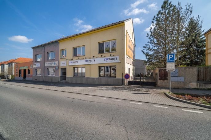 Pronájem, Obchod a služby, Králův Dvůr