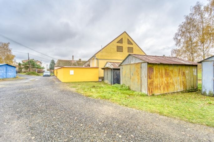 Prodej, Byt 3+1, Sytno