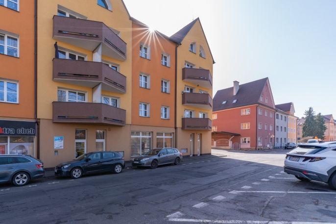 Prodej, Obchod a služby, Cheb