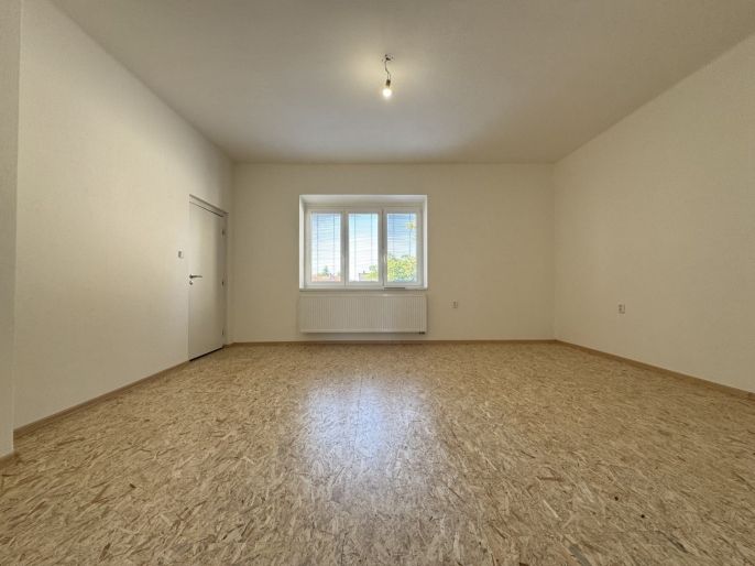 Pronájem, Byt 3+1, Pečky
