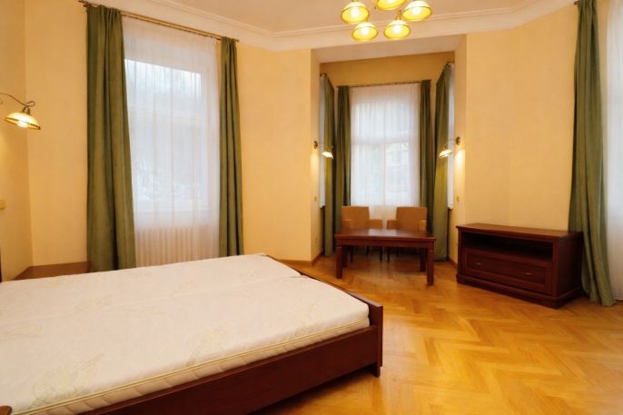 Pronájem, Byt 1+1, Karlovy Vary