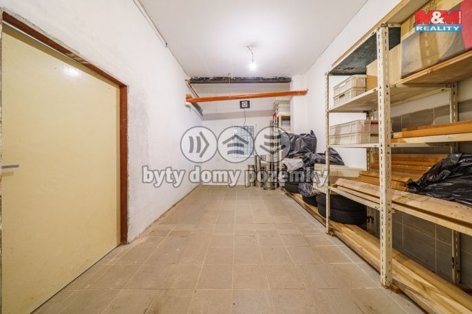 Prodej, Obchod a služby, Březová