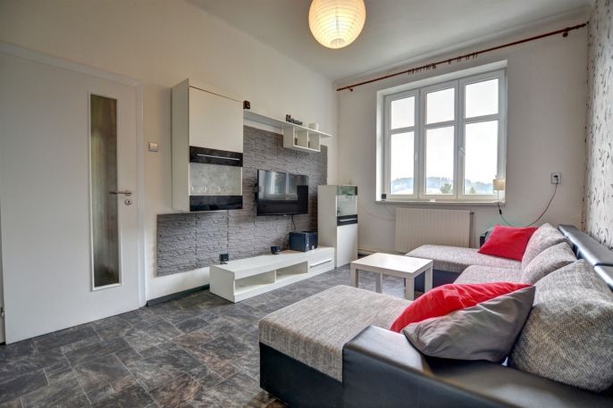 Pronájem, Byt 2+1, Hostinné