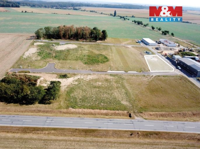 Prodej, Komerční pozemky, Valeč
