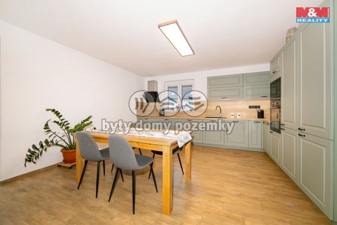 Prodej, Rodinný dům, Luženičky