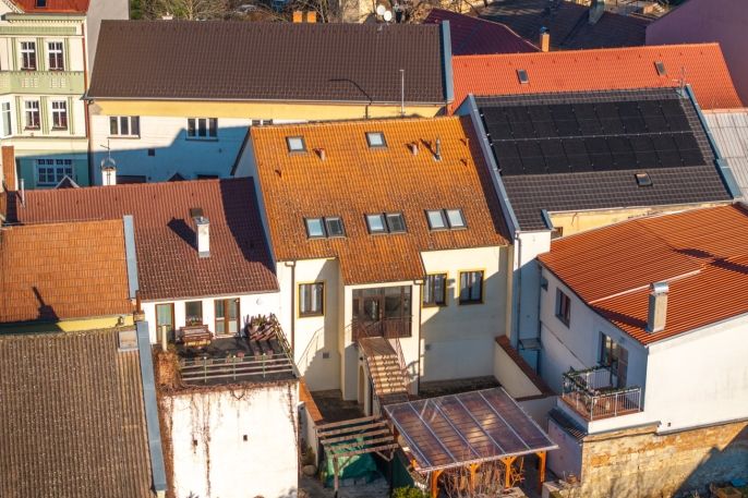 Prodej, Obchod a služby, Postoloprty