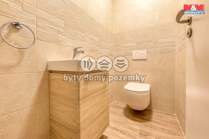 Prodej, Byt 4+kk, Vochov