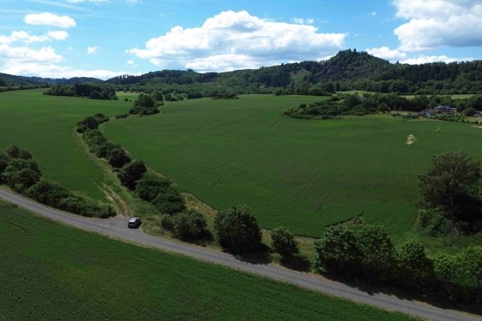 Prodej, Pole, Šemnice