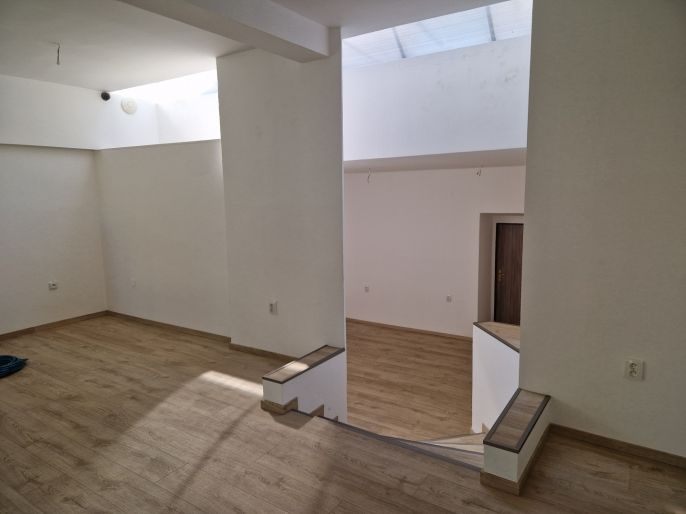 Pronájem, Obchod a služby, Kolín