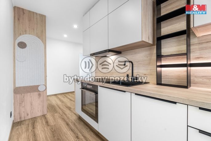 Prodej, Byt 3+1, Děčín