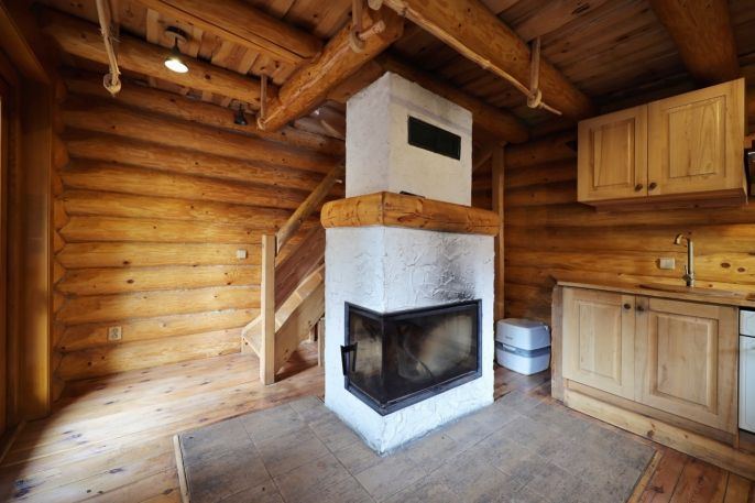 Prodej, Chata, Svépravice