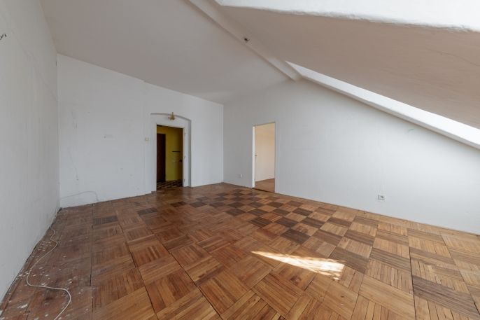 Prodej, Byt 4+1, Karlovy Vary