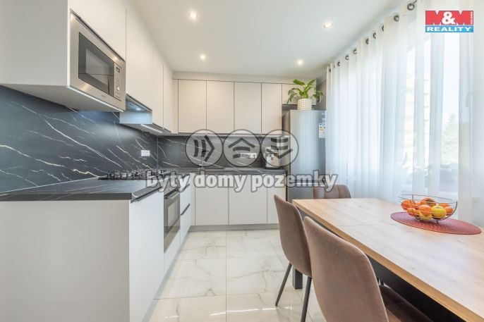 Prodej, Byt 3+1, Slaný