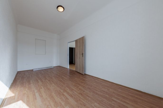 Pronájem, Byt 3+1, Cheb