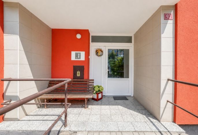 Pronájem, Byt 1+1, Luby