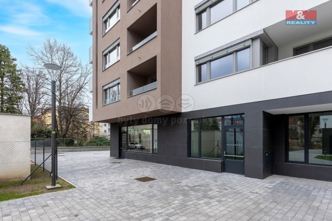 Pronájem, Obchod a služby, Pardubice