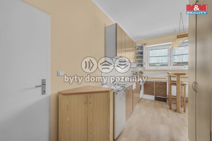 Prodej, Byt 1+kk, Jesenice