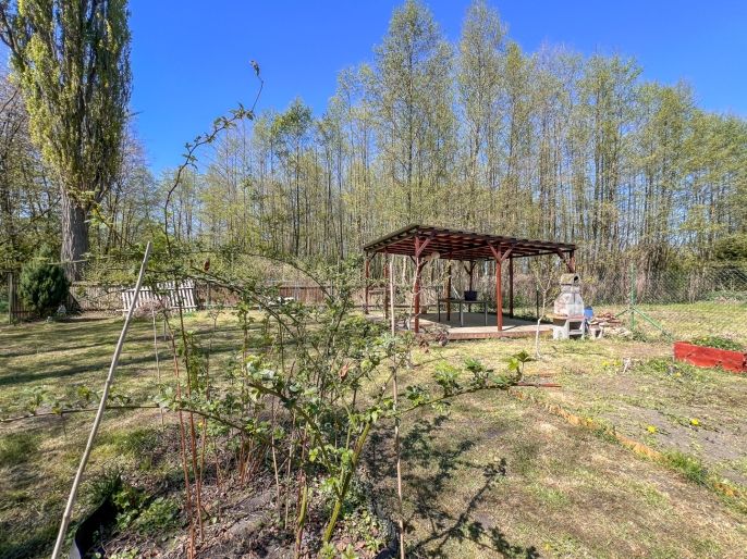 Prodej, Zahrada, Polepy