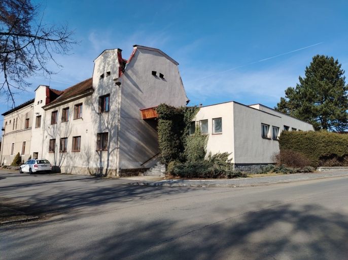 Pronájem, Obchod a služby, Hradešice