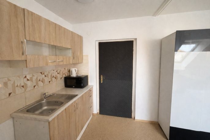 Pronájem, Byt 1+kk, Jinočany