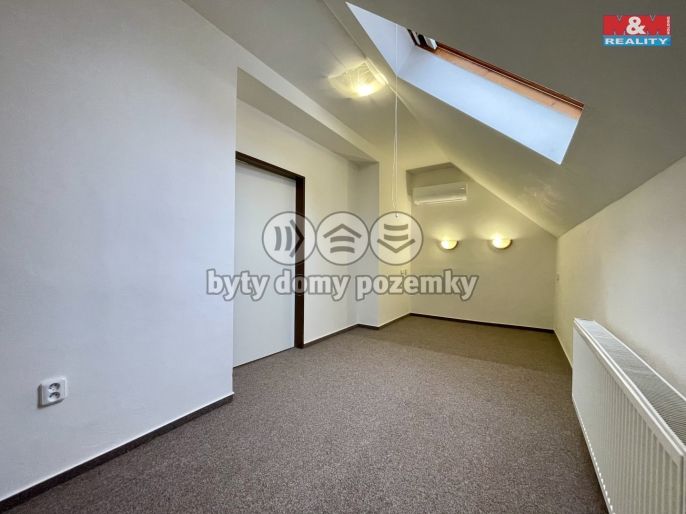 Pronájem, Byt 2+kk, Uhlířské Janovice