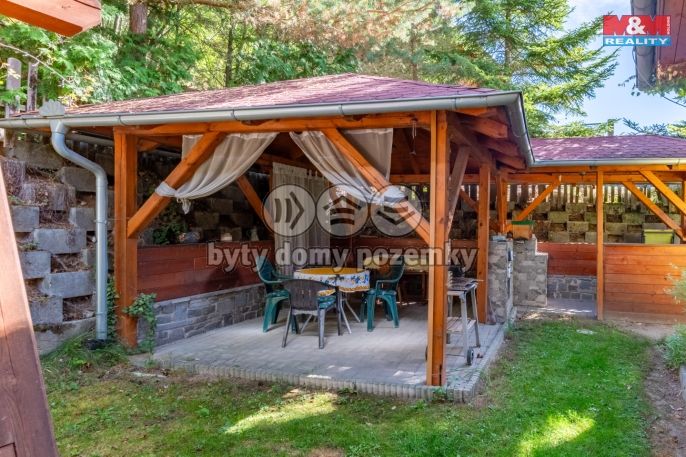 Prodej, Rodinný dům, Hajany