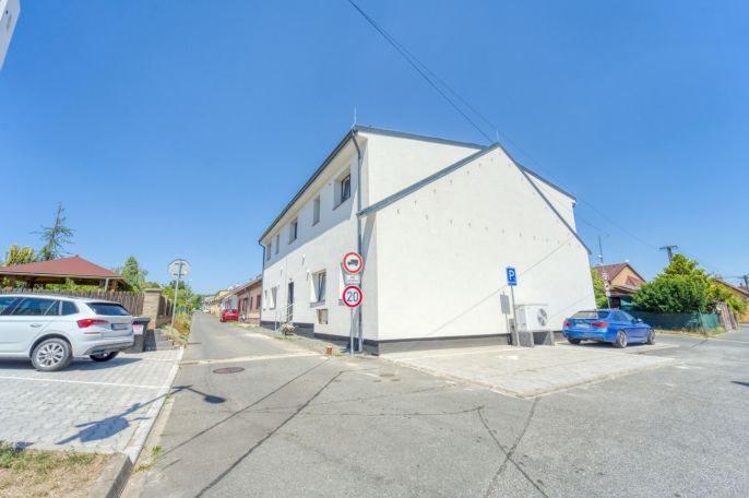 Pronájem, Byt 2+kk, Tlučná