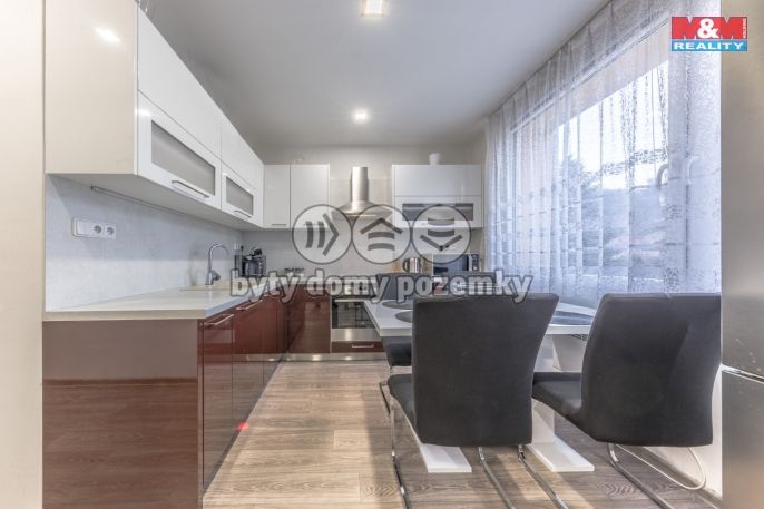 Prodej, Byt 3+1, Dobkovice