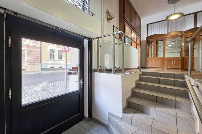 Pronájem, Obchod a služby, Karlovy Vary