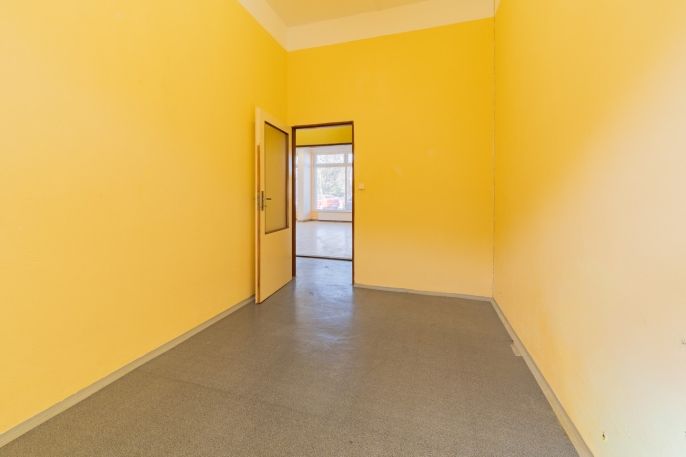 Prodej, Obchod a služby, Cheb