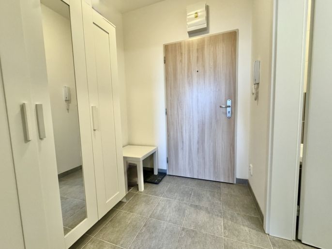 Pronájem, Byt 1+kk, Kladno