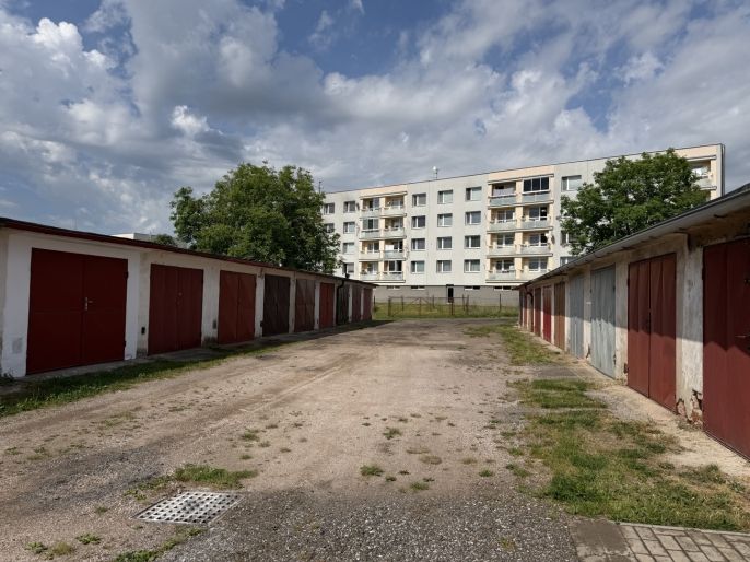 Prodej, Garáž, Valdice