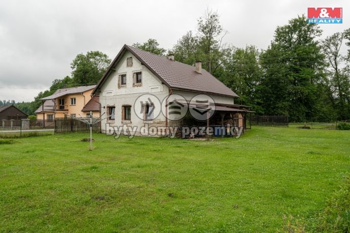 Prodej, Rodinný dům, 195 m², Štíty