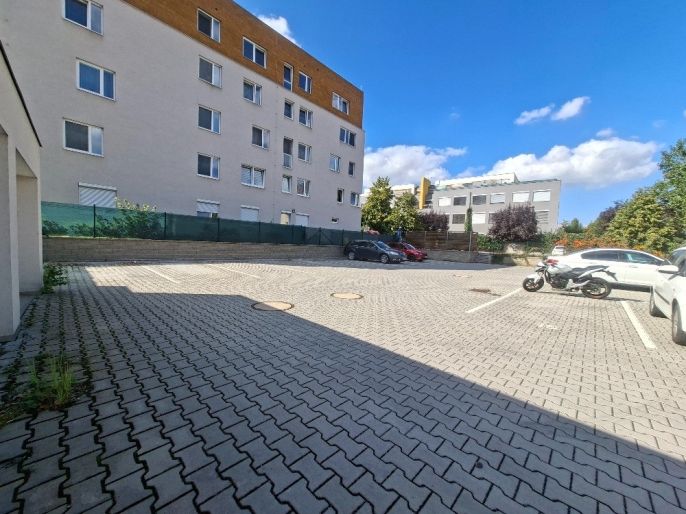 Pronájem, Garážové stání, Odolena Voda