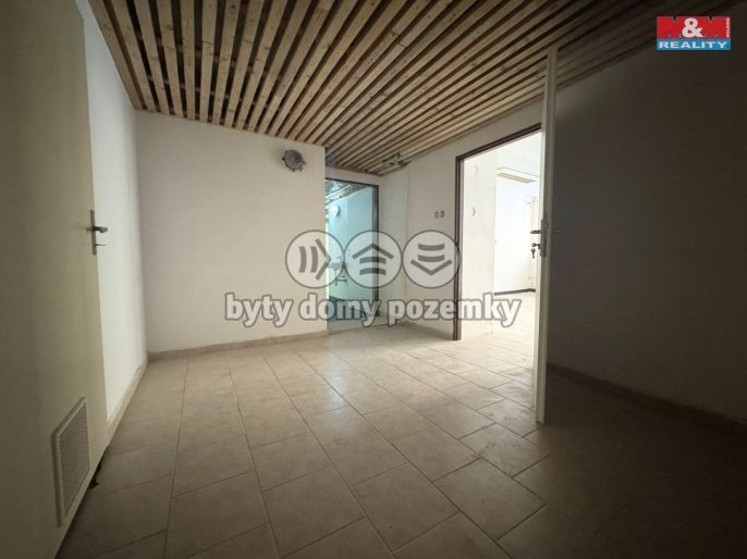 Pronájem, Obchod a služby, Chrudim