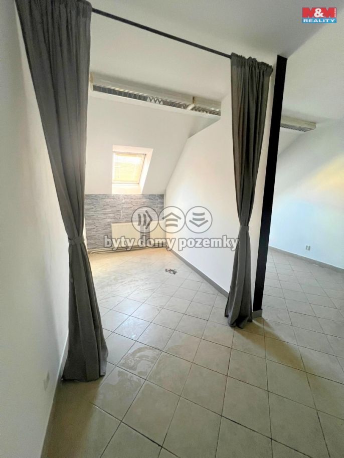 Pronájem, Obchod a služby, Chlumec nad Cidlinou