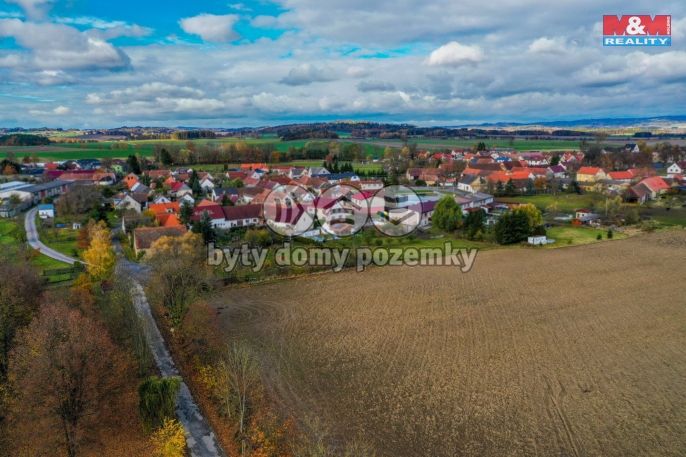 Prodej, Pole, Hradešice