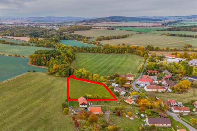 Prodej, Louka, Lužany