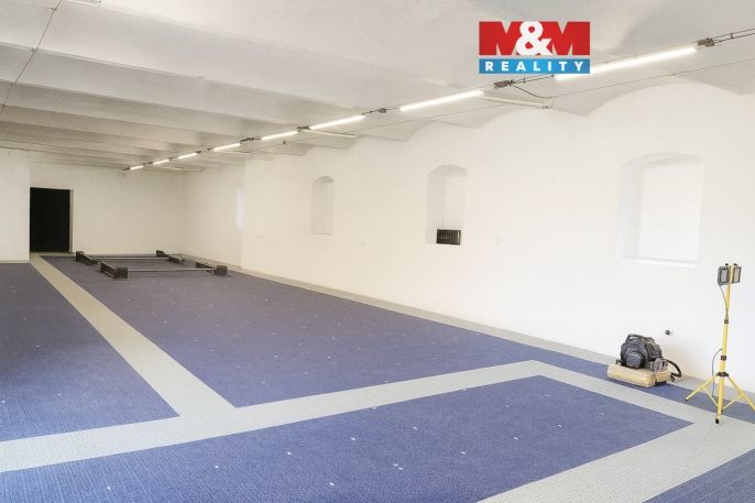 Pronájem, Sklad, Hořesedly