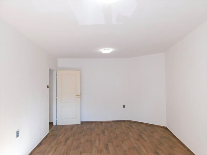 Pronájem, Byt 3+1, Cheb