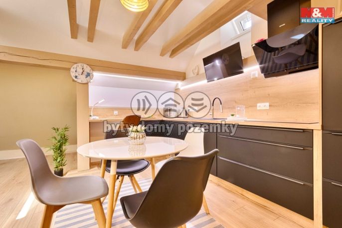 Prodej, Byt 1+kk, Jindřichův Hradec