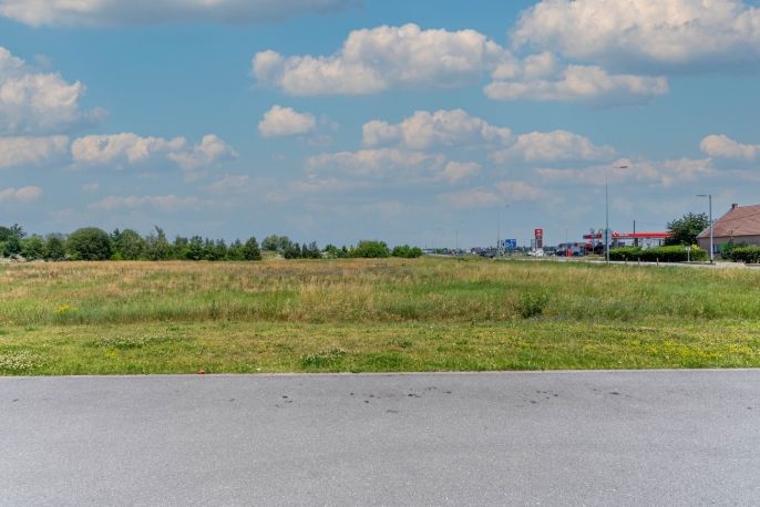 Prodej, Komerční pozemky, Pardubice