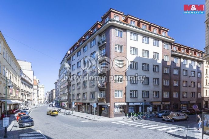 Prodej, Byt 1+kk, Praha