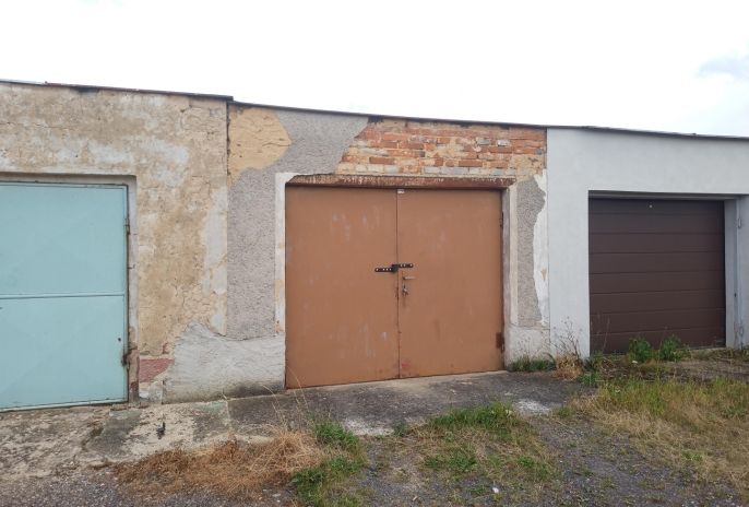 Prodej, Garáž, Komárov