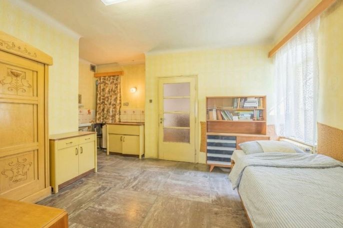Prodej, Zemědělská usedlost, Buštěhrad