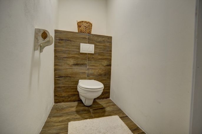 Pronájem, Byt 2+1, Hostinné