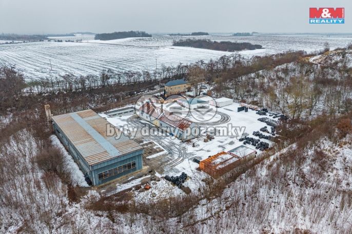 Pronájem, Sklad, Veleň