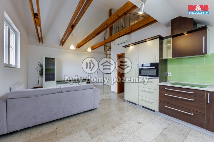 Pronájem, Byt 4+kk, Karlovy Vary