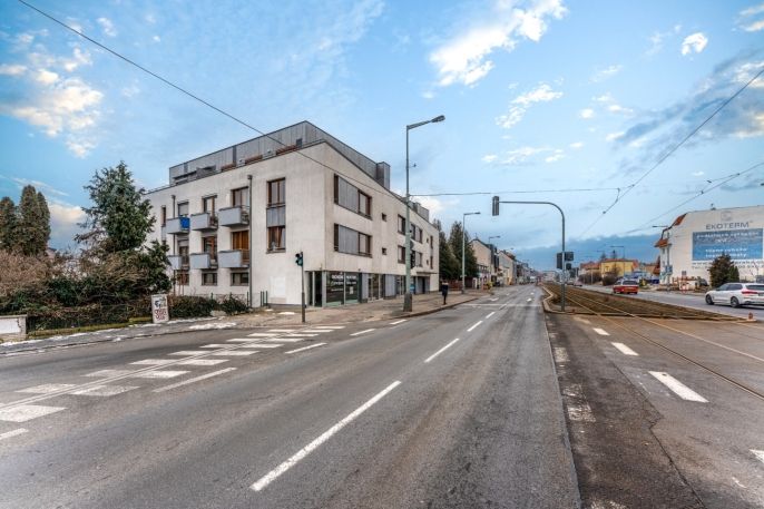 Pronájem, Obchod a služby, Praha