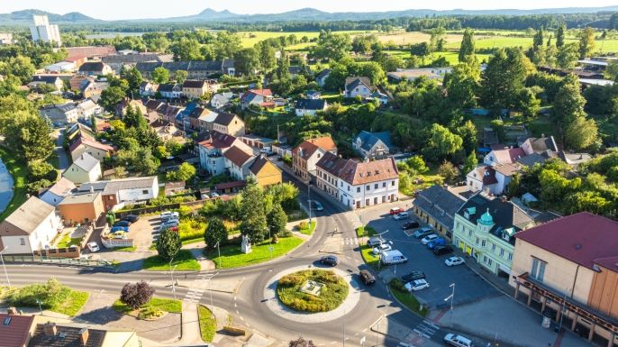 Prodej, Obchod a služby, Mimoň